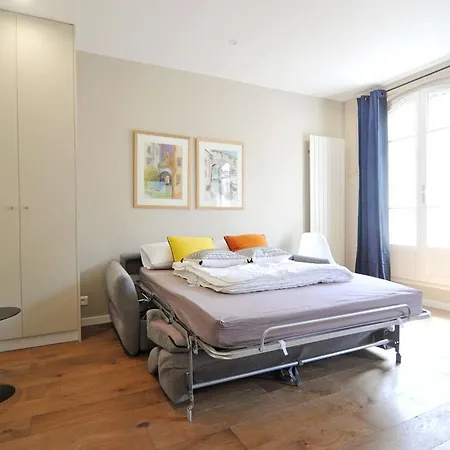 Lamarck Studio Chic Apartment