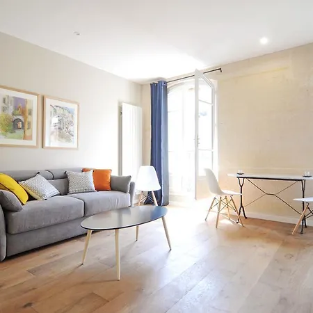 Apartment Lamarck Studio Chic Paris